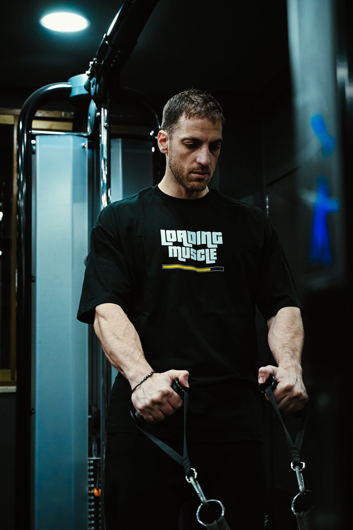 Loading Muscle Men's Oversized T-shirt for Comfort and Style
